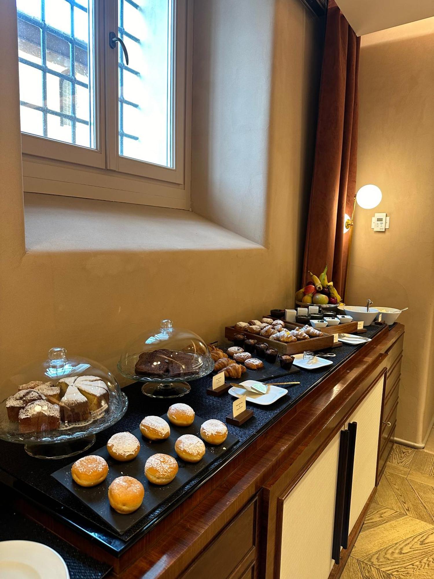 Palazzo Velabro, A Member Of Design Hotels Рим Екстериор снимка